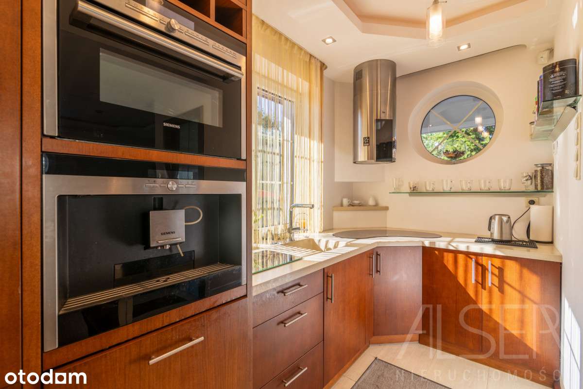 Murowany dom w Hiszpańskim stylu | Prywatność |-11