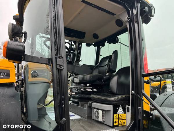 JCB Fastrac 4220 | 2017 ROK | 220 KM - 11