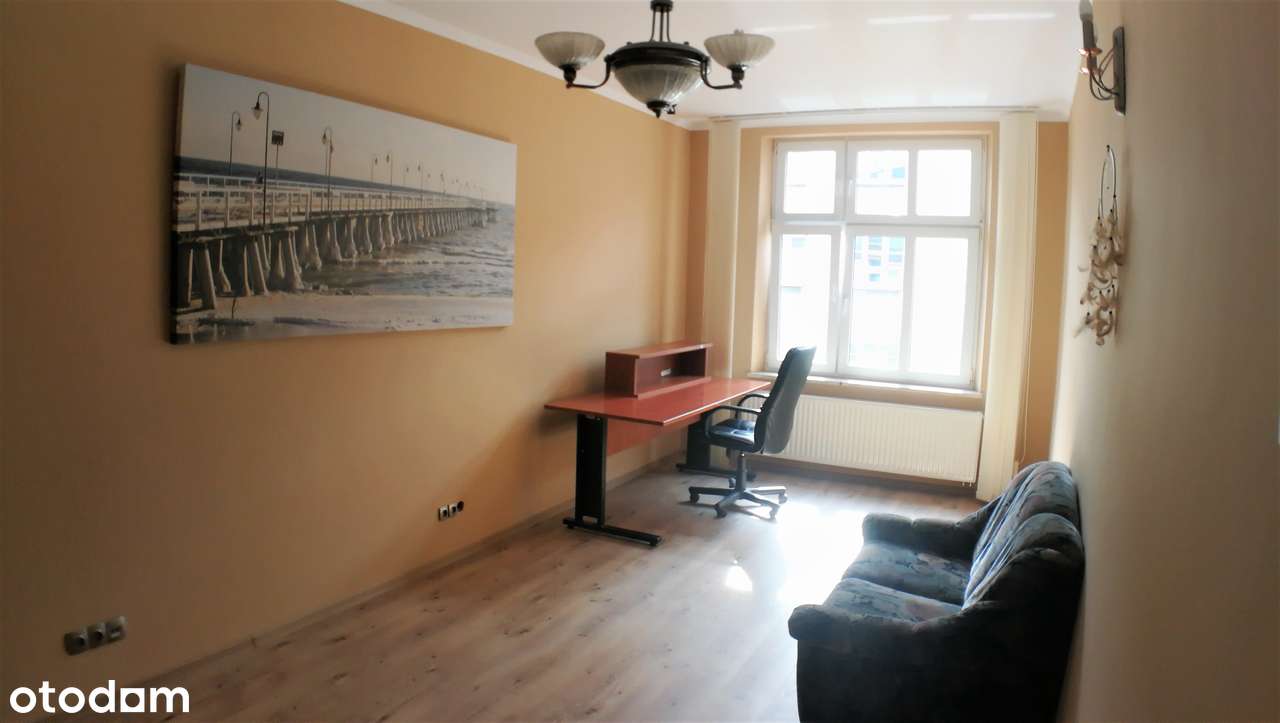 Gdynia Centrum/ 3 przestronne pokoje/ 2 balkony-17