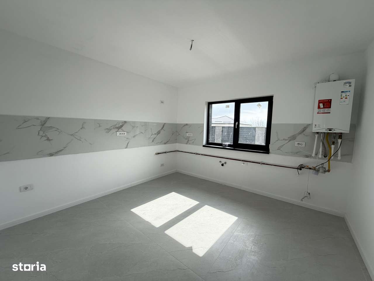 Casă nouă cu 4 camere, curte 400 mp, Clinceni-5