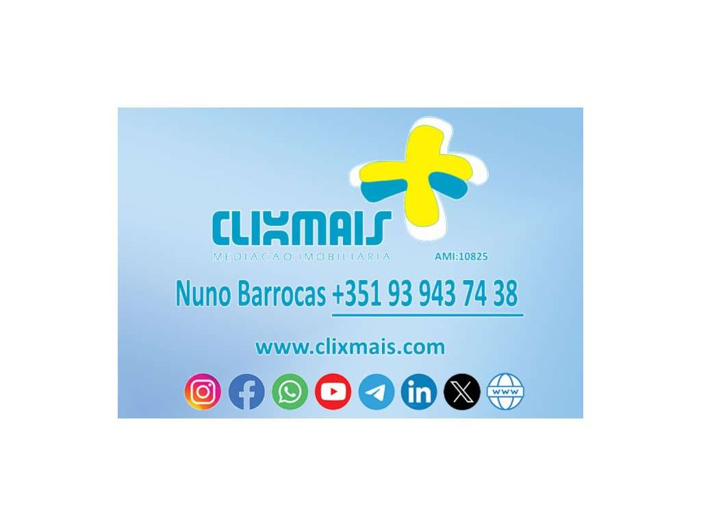Moradia de 2 Pisos em Condomínio Fechado-17
