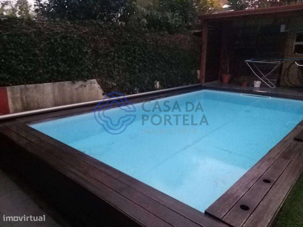Moradia T3 com piscina exterior, também de realçar o certificado energ - Grande imagem: 4/29