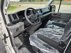 Volkswagen CRAFTER FURGON LONG 4,80 Długi7-OSOBOWY + ŁADOWNOŚĆ 850kg  AUTOMAT 8-G KAMERA COFANIA FOTEL PNEŁMATYCZNY FUL LED DUŻE RADIO NOWY NOWY NOWY NIE UŻYWANY - 21