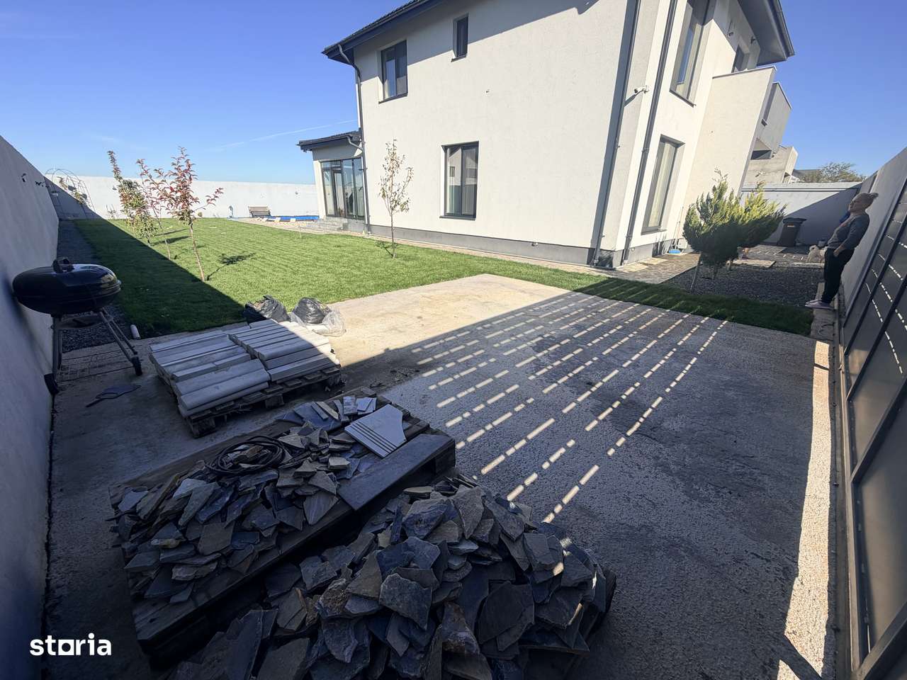 Casa moderna cu piscina P+1. 5 cam. Teren 603 mp - Imagine principală: 4/20