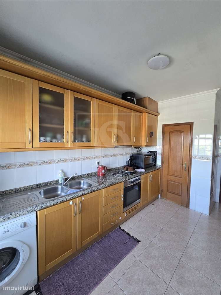 Apartamento T3 com Garagem  em Torres Novas-8