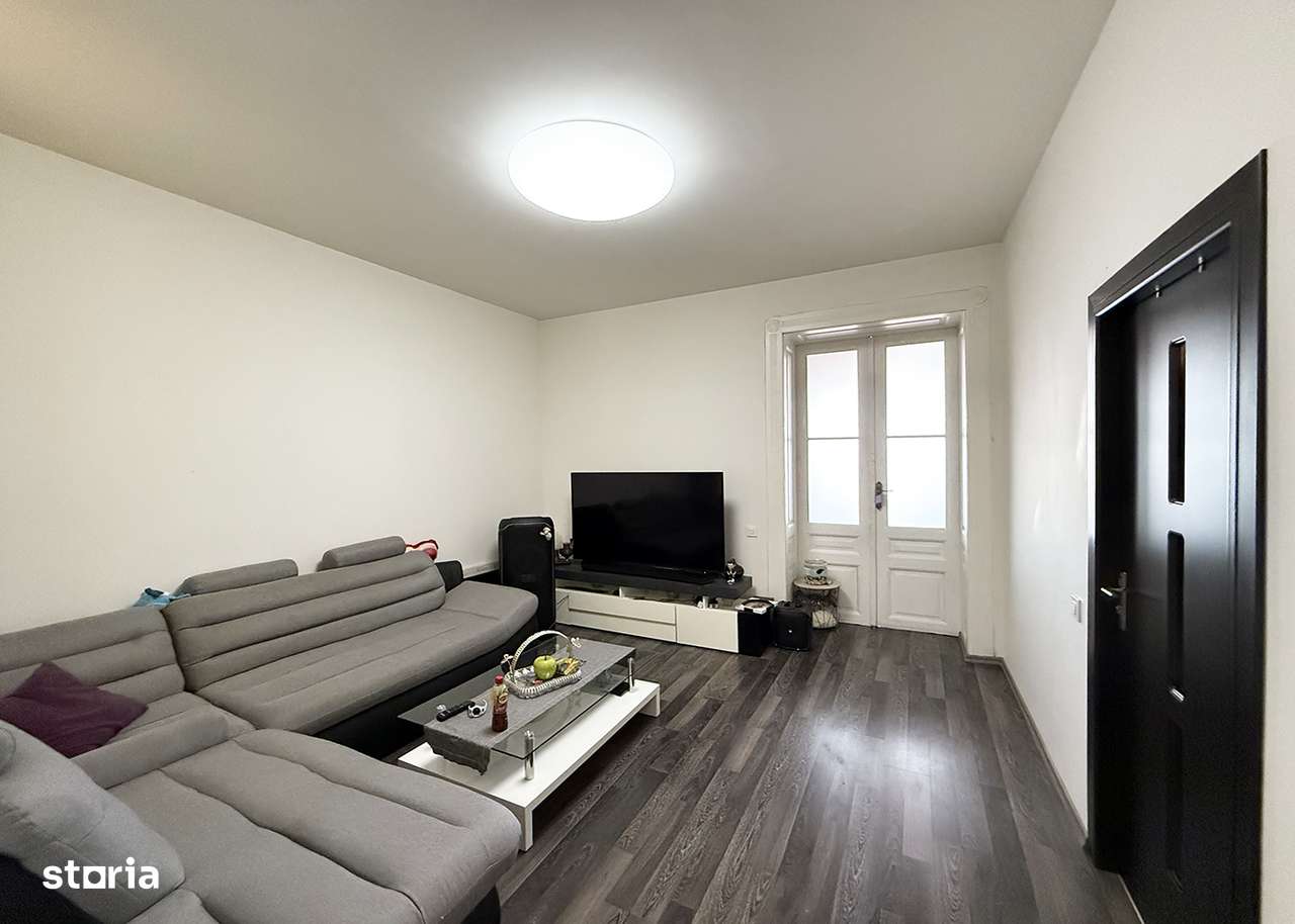Apartament complet mobilat, Ultracentral, Cladire istorica - IMOBIHOR - Imagine principală: 4/8
