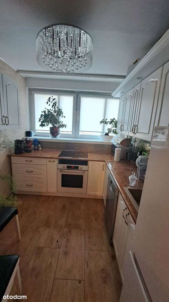 Do sprzedaży 3 pokojowe w ok. Rynku z dwoma balkon-11