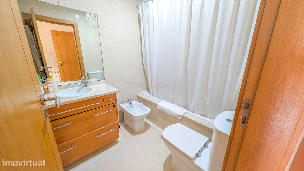 Apartamento  T4 com 4 Suítes no Coração de Vila Real - Grande imagem: 4/42