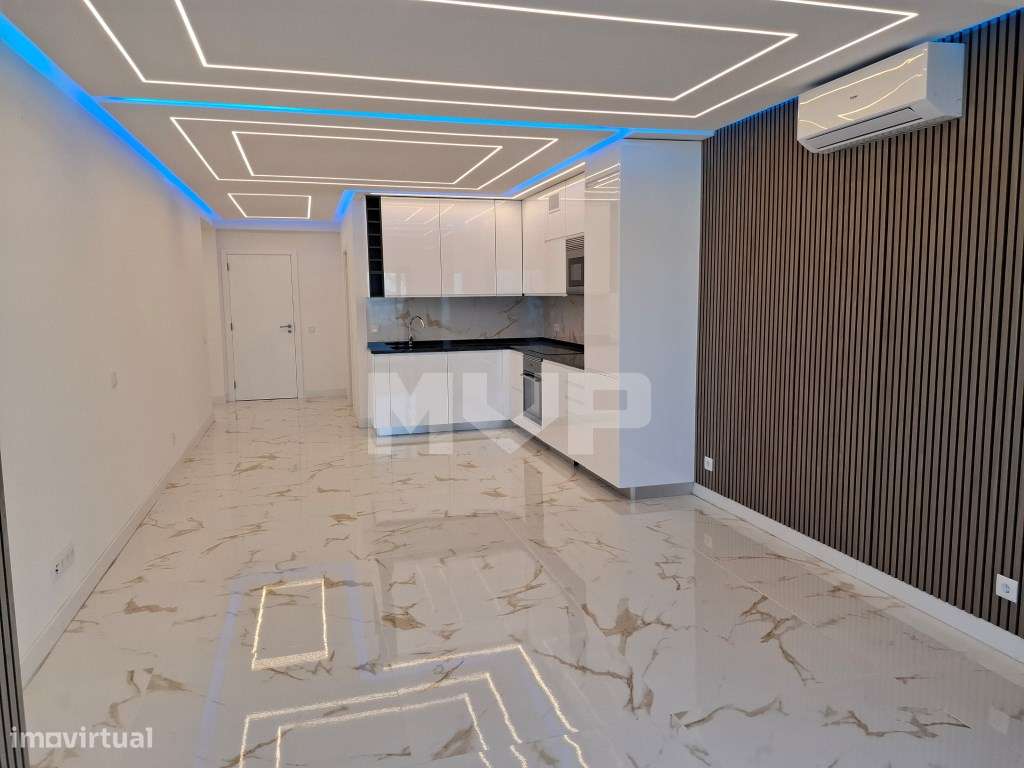 Apartamento T2 em Quarteira-21