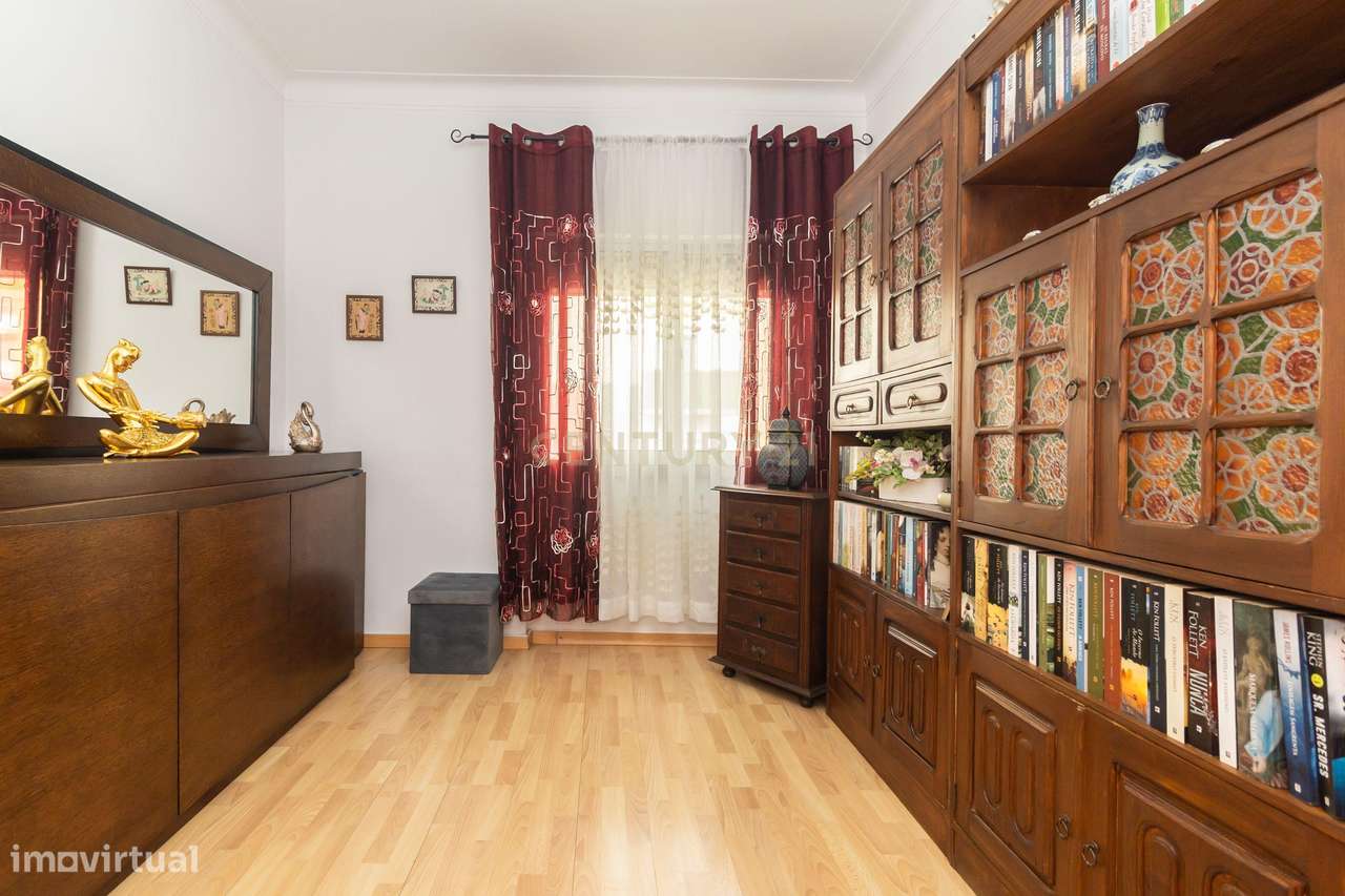 Apartamento T1 convertido em T2 – Rua da Camarinha, Setúbal - Grande imagem: 5/28