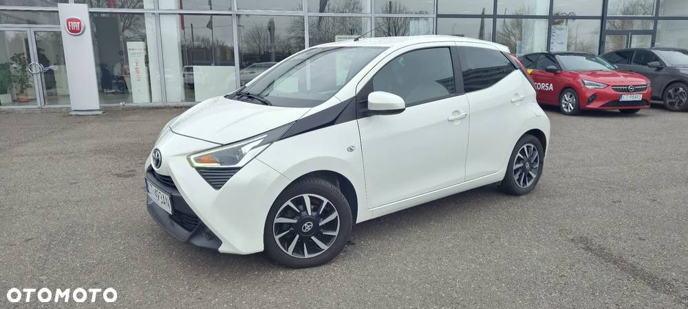 Toyota Aygo 1.0 VVT-i Color Edition - 1