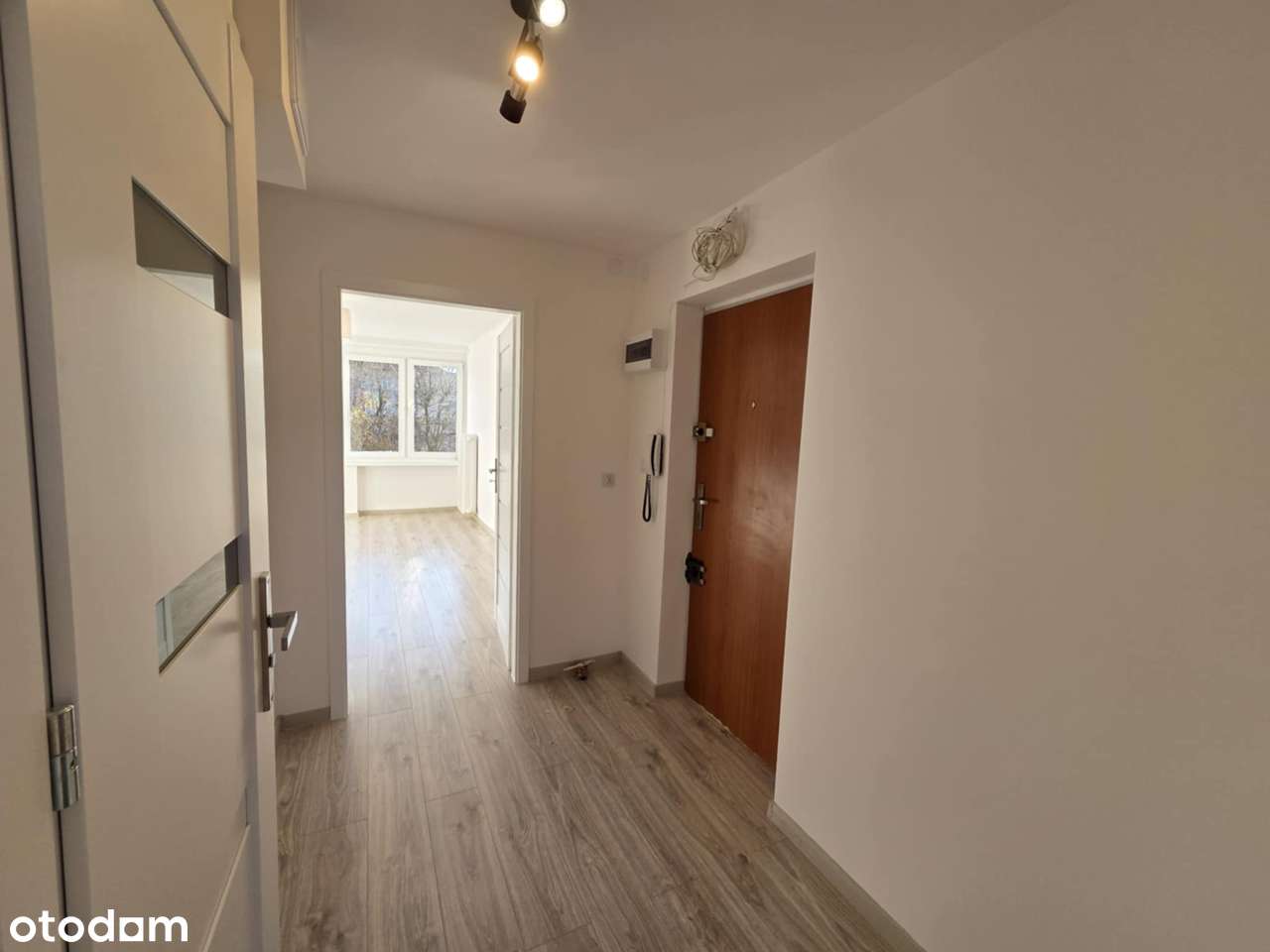 Przytulne M-2, pierwsze piętro, os. Żeromskiego - Pełny obrazek: 4/13