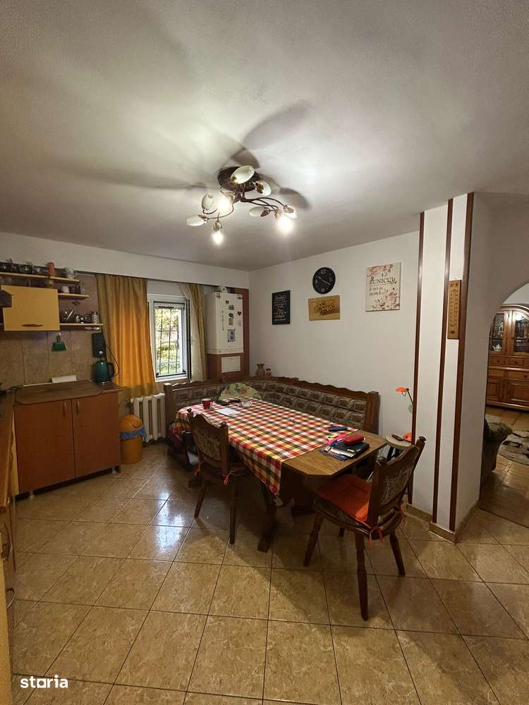 Apartament 4 camere - Zona Sud Lidl - parter/4   - 100.000 euro-9