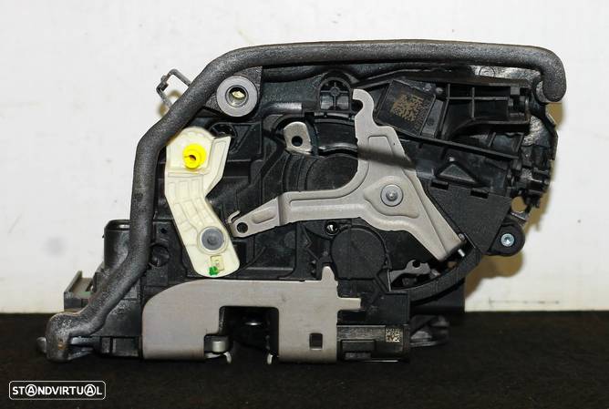 FECHO DA PORTA DIANTEIRA ESQUERDA BMW G31 - 3