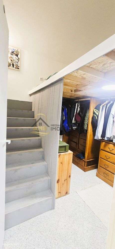 LOJA COMERCIAL/APARTAMENTO T1+1-25