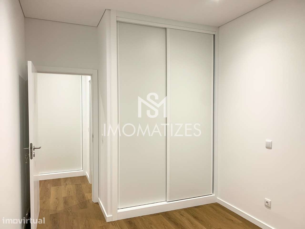 Apartamento T2+1 totalmente renovado - São Romão do Coronado-12