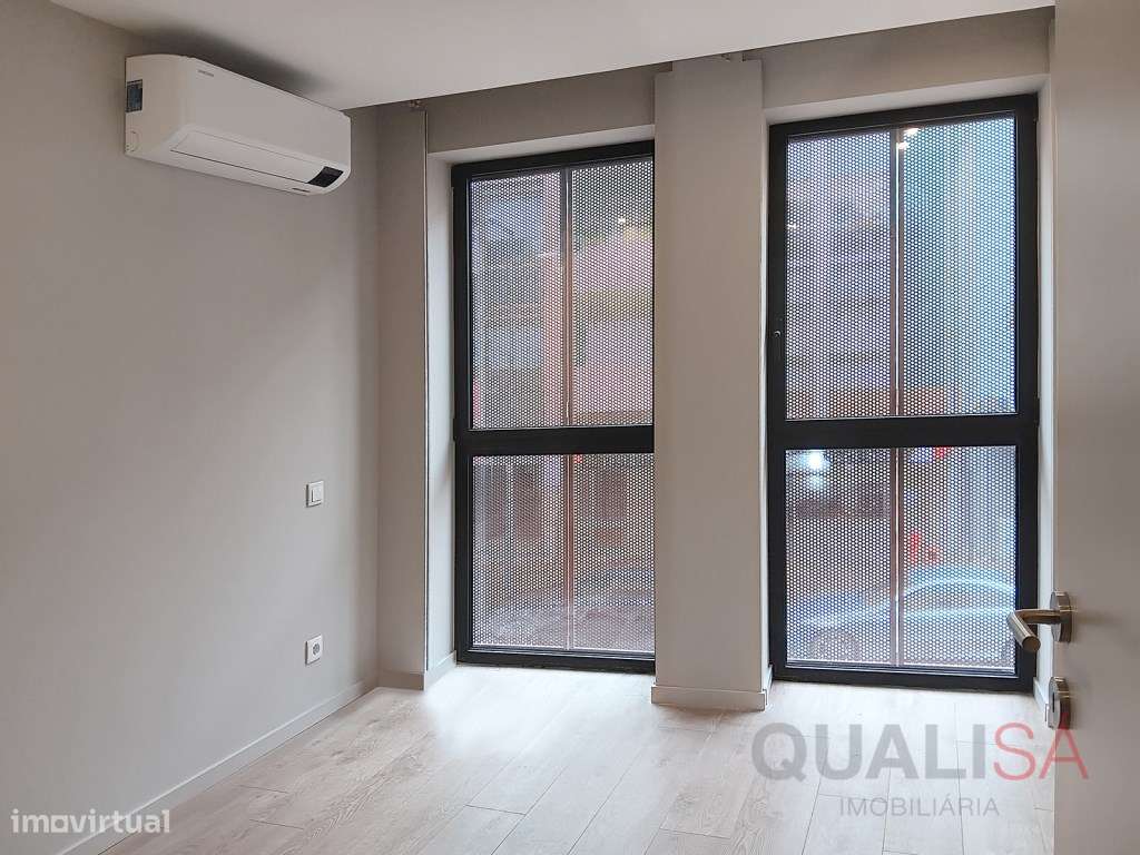 Apartamento T2 com varanda e lugar de garagem localizado no centro ...-12