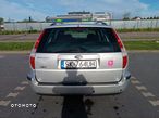 Ford Mondeo 2.0 Ghia - 12