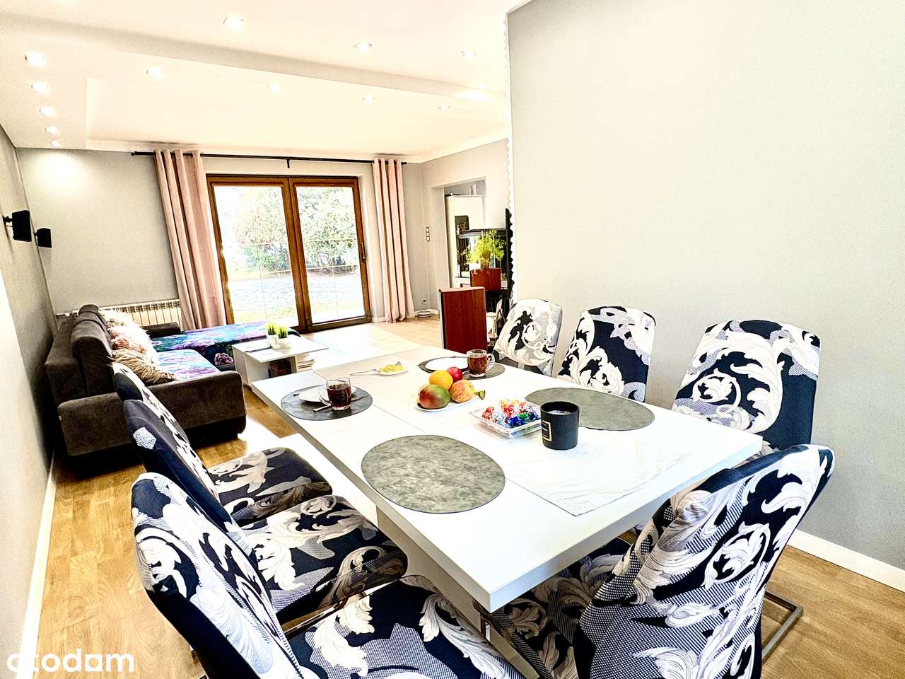 Gotowy do zamieszkania dom w Gliwicach-1