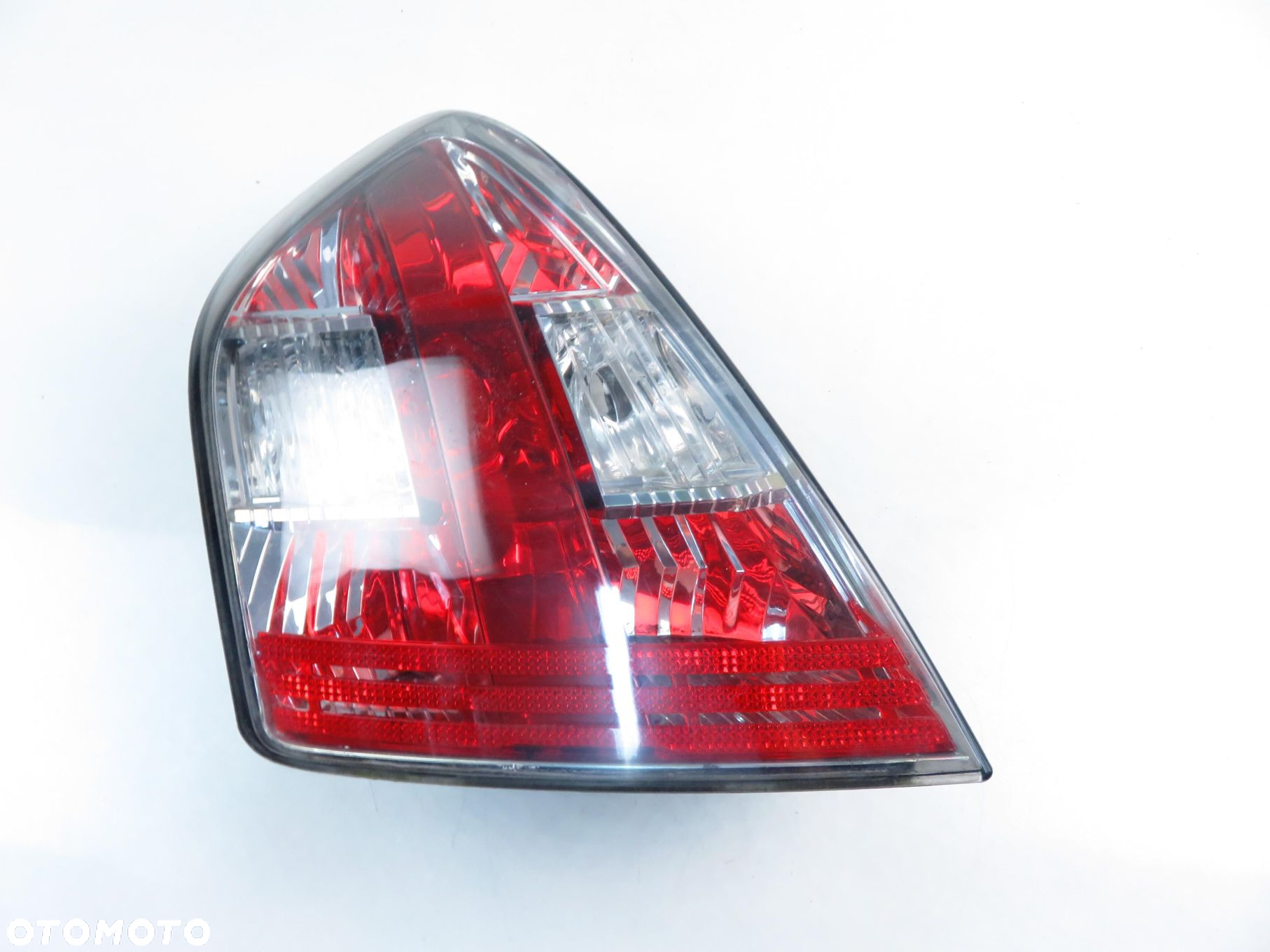 LAMPA LEWA TYLNA FIAT STILO - 8