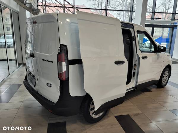 Ford Transit Courier - 5