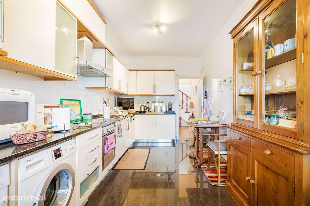 Moradia T3 Cascais venda | Jardim Privativo e Vista para o Parque Natu-11