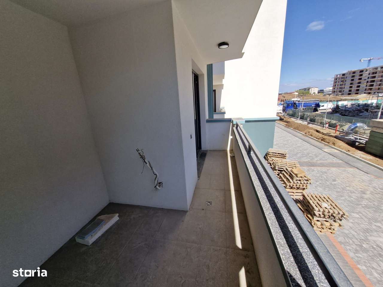 STUDIOU MODERN | MY PLACE NORTH | PIPERA PLAZA-9