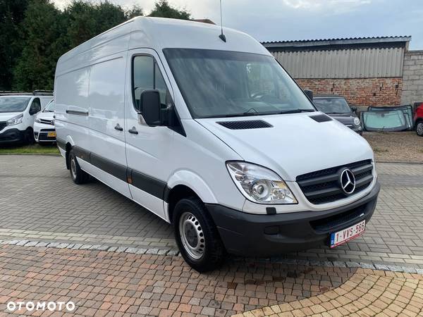 Mercedes-Benz SPRINTER - 3