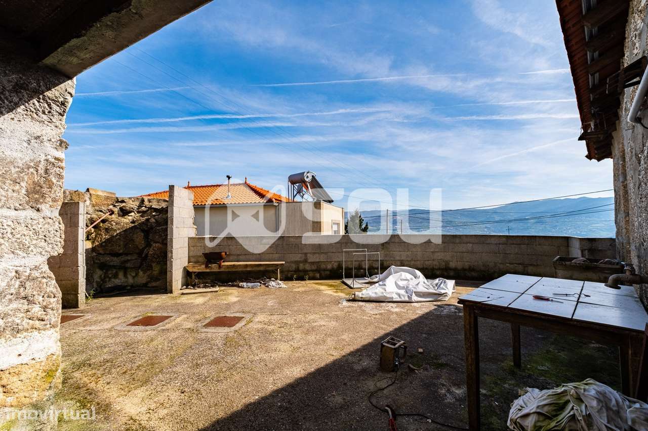 Moradia T4 - Grande imagem: 4/32