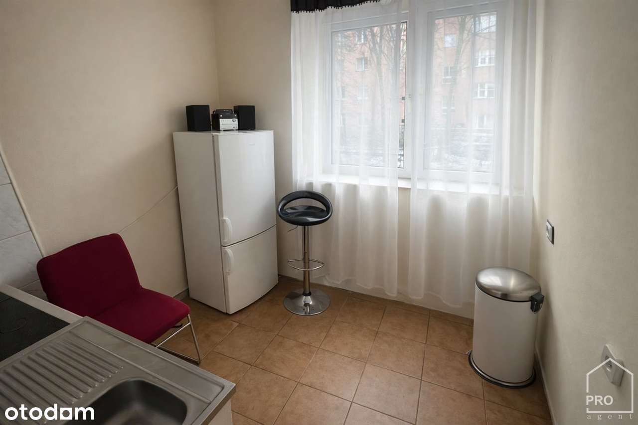 Kompaktowa kawalerka w centrum Zabrza-3