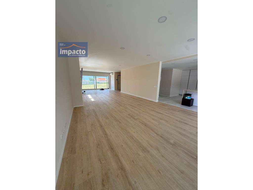 MORADIA NOVA T5, C/ PISCINA, PONTE DE ROL-16