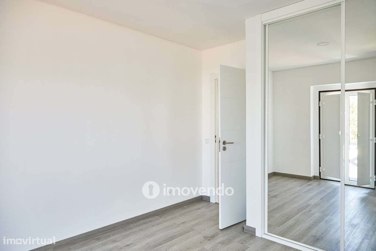 Andar de moradia T2 totalmente remodelado, em Reguengos de Monsaraz-14