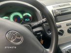 Toyota Corolla Verso 2.0 D-4D Prestige - 2
