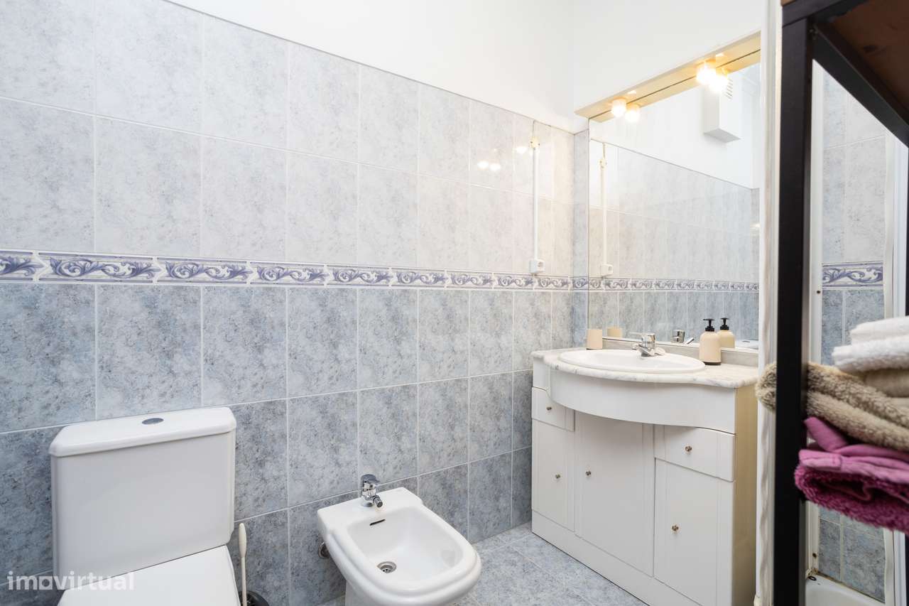 Apartamento T2 em Fernão Ferro: O Refúgio Perfeito para a Sua Família-14