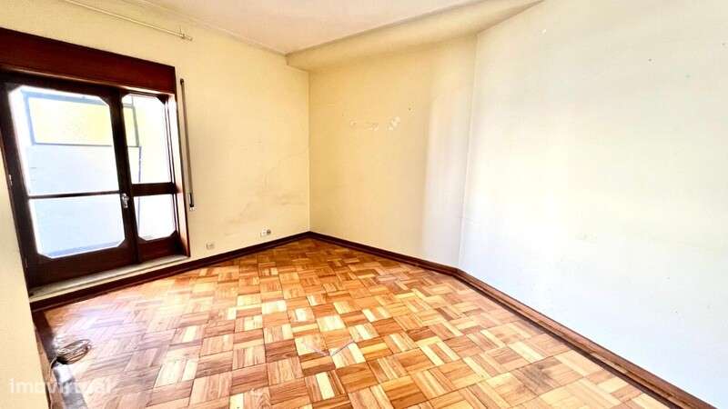 Apartamento T2 no centro de São João da Madeira - Grande imagem: 3/18