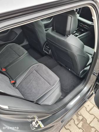 Volkswagen Passat 2.0 TDI EVO Elegance DSG - 17