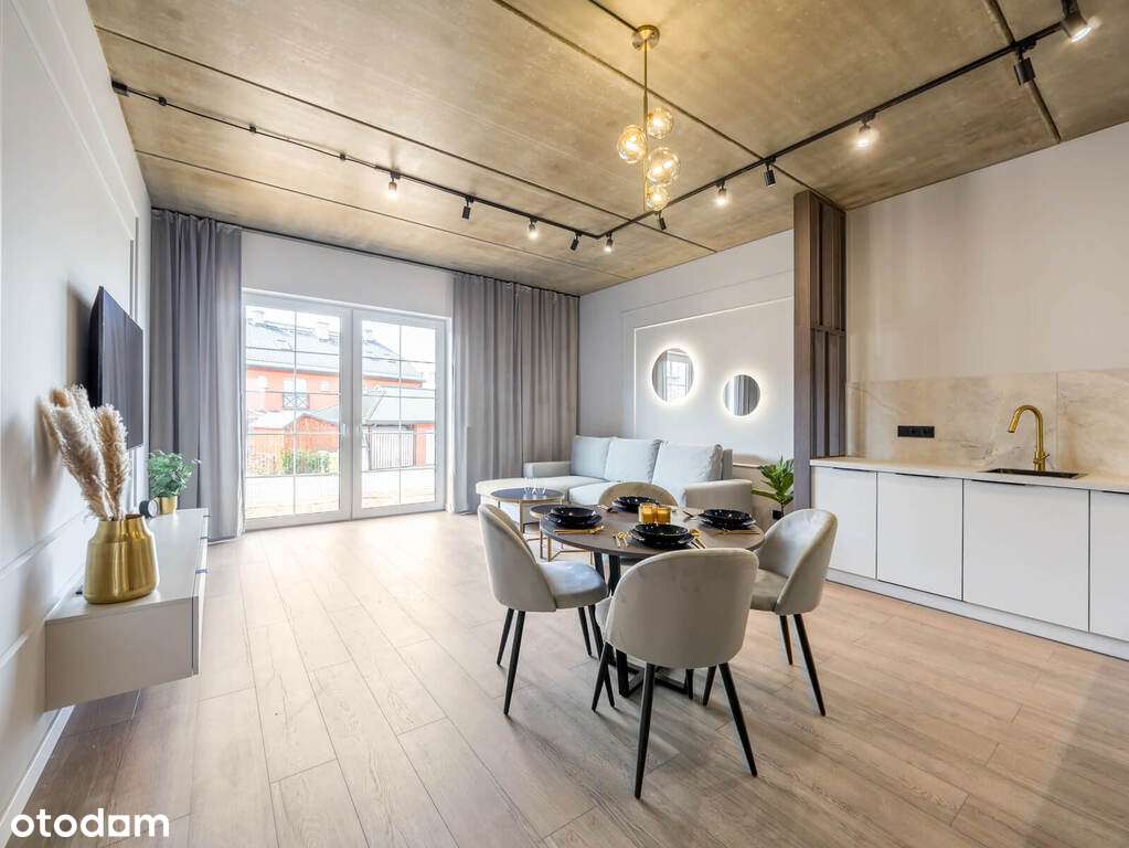 Wykończone pod klucz z miejscem parkingowym-0