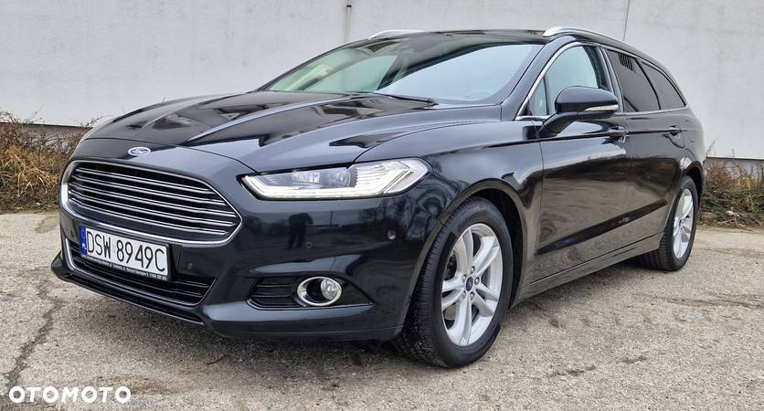 Ford Mondeo 2.0 TDCi Titanium PowerShift - 4