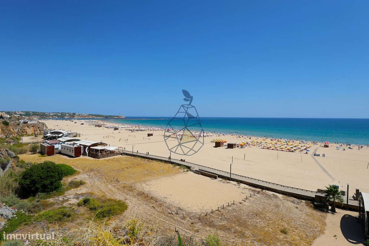 Apartamento T1 Renovado a dois passos do Areal da Praia da Rocha-30