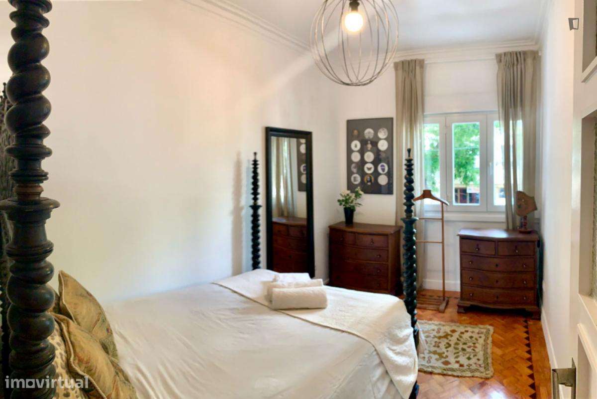 Quarto - localizado em Restelo Lisbon - Grande imagem: 2/10