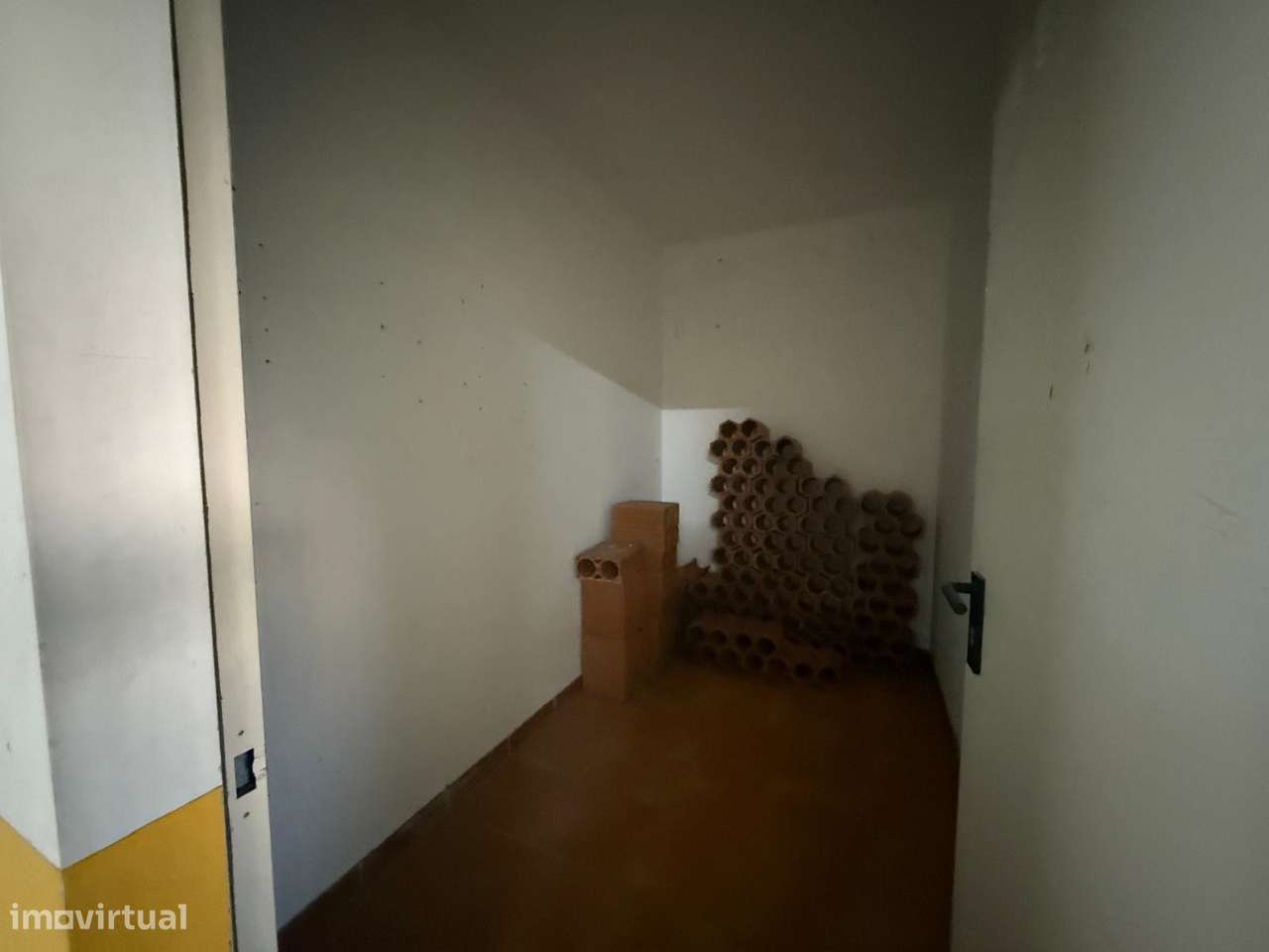 Garagem  Venda em Vale de Santarém,Santarém-2