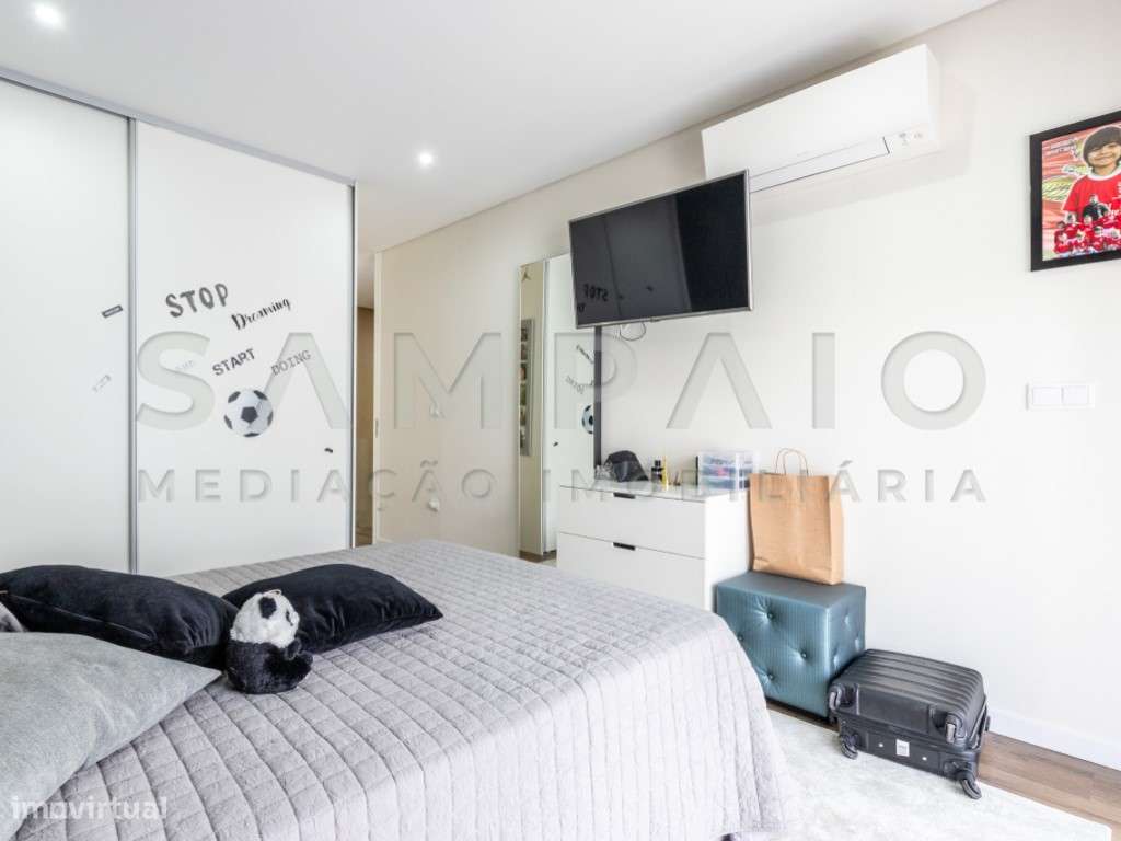 Moradia T3+1 em São Pedro da Cova-25