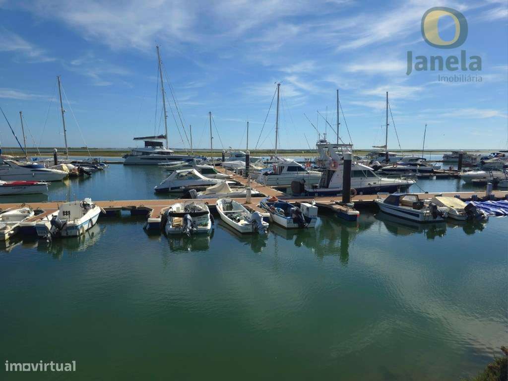 Apartamento contemporâneo em condominio, frente à Ria Formosa , Mar...-18
