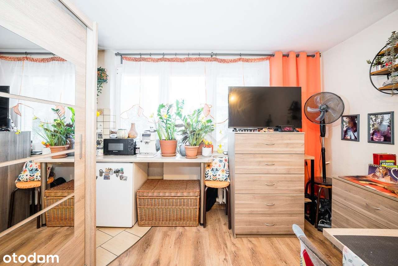 Kawalerka z półotwartą kuchnią | Pełna własność | Blisko tramwaj - Pełny obrazek: 5/8