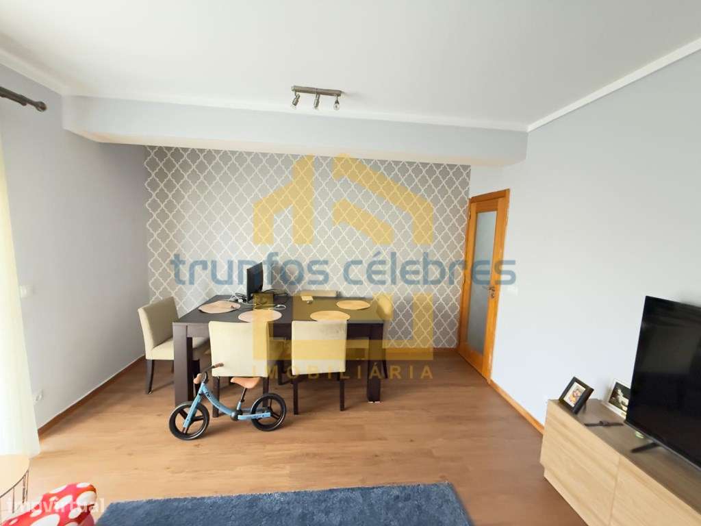 T2 com Vista Mar a 100 Metros da Praia com garagem fechada-3