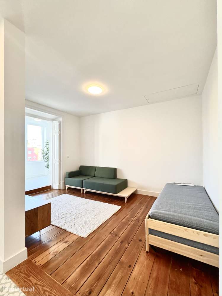 Estúdio renovado / Avenidas Novas - Grande imagem: 2/34