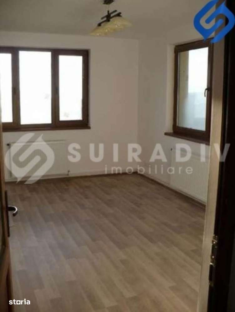 Vilă spațioasă cu 6 camere, teren generos, 3 etaje – Strada Oașului - Imagine principală: 5/6