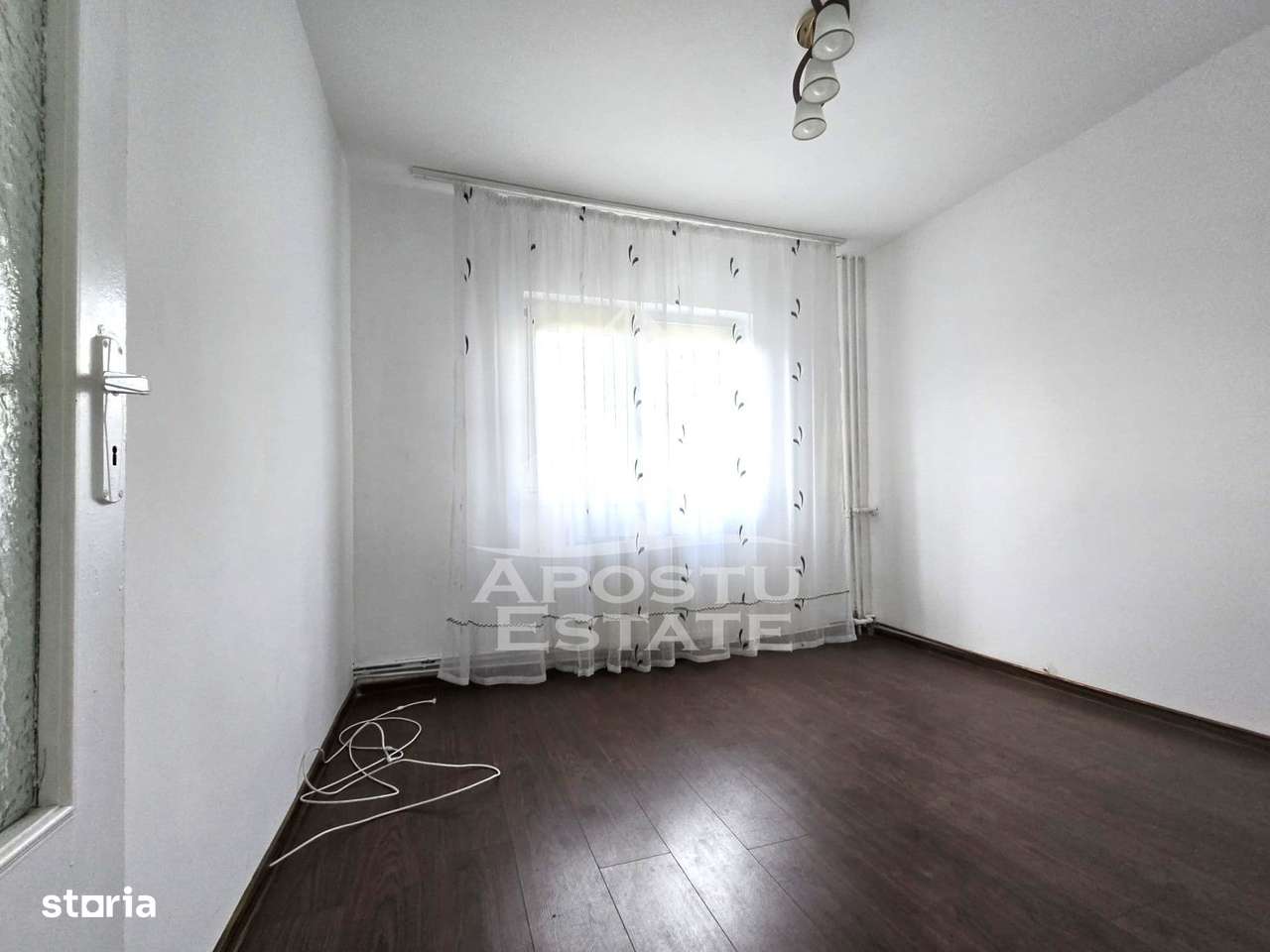 Apartament 4 camere , centrala proprie, Etaj Intermediar , Lipovei - Imagine principală: 5/11
