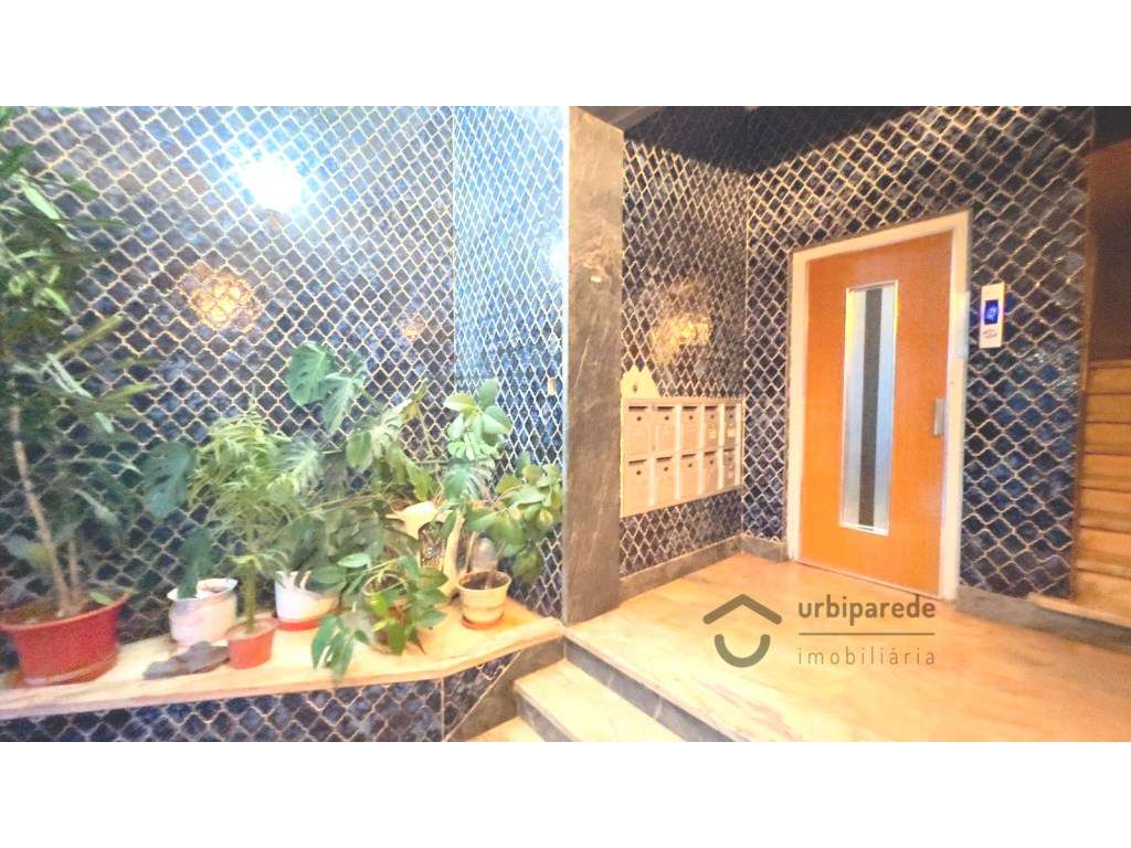 Apartamento T3, em Monte Abraão Queluz-26