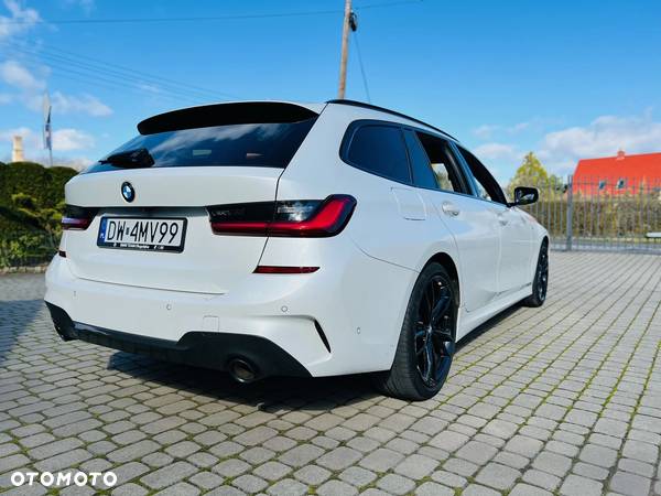 BMW Seria 3 320d xDrive MHEV M Sport sport - 10